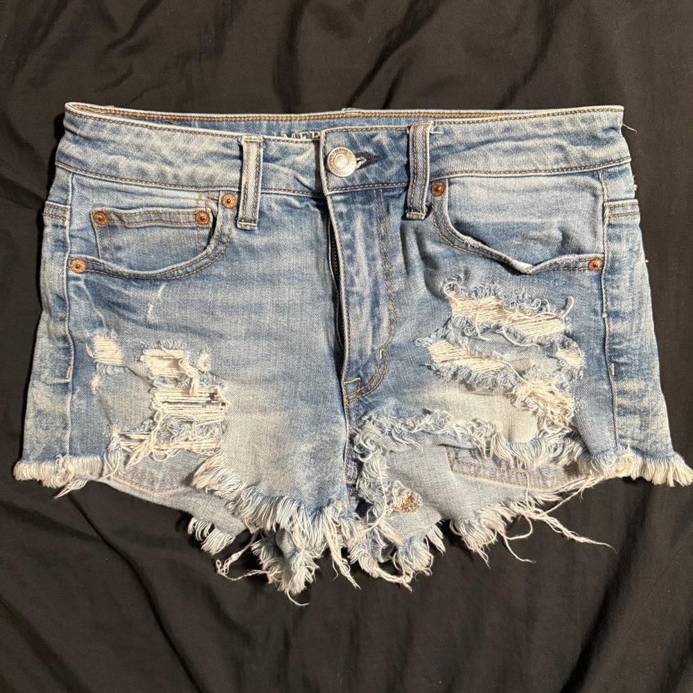 American eagle short. Size 6. High rise festival